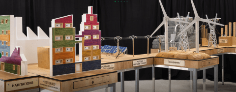 construction des mains en or